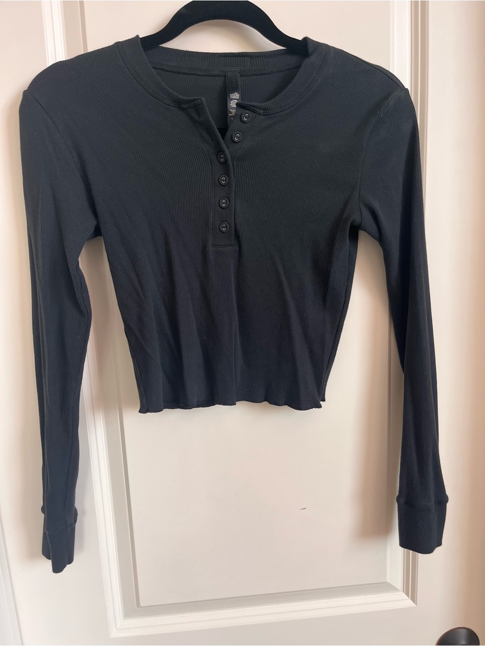 Skims cropped Henley
